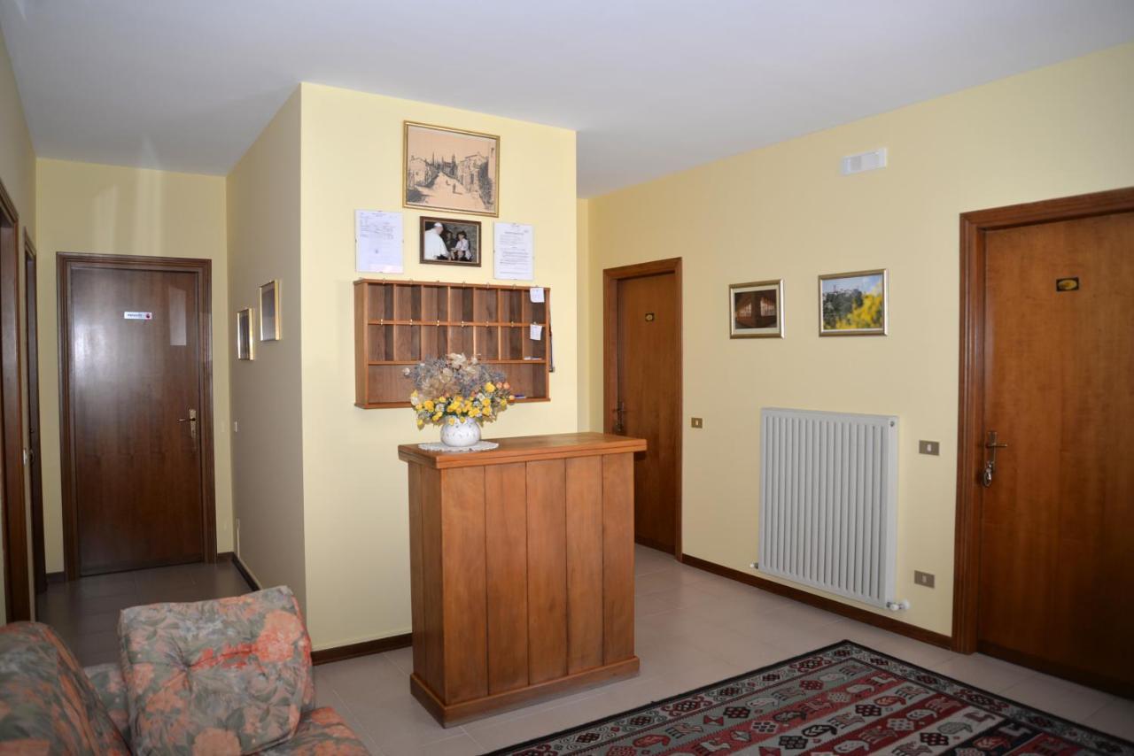Camere Tiziana Assisi Eksteriør billede